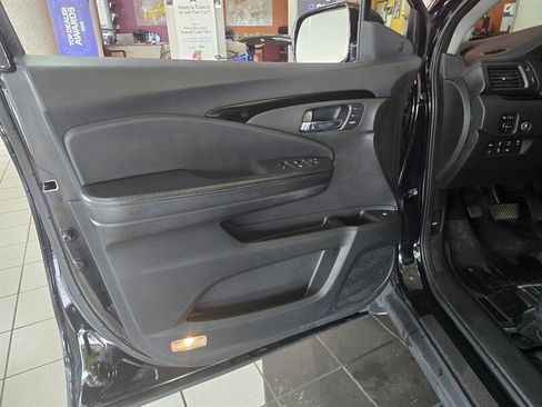 Used 2017 Honda Ridgeline RTL-E image 7