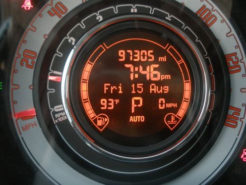 Used 2013 FIAT 500 Pop FWD image 33