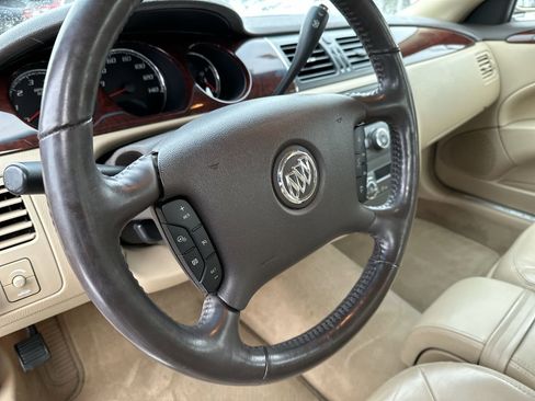 Used 2009 Buick Lucerne CXL image 14