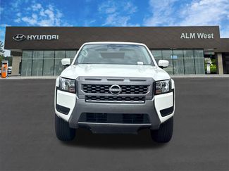 Used 2025 Nissan Frontier SV w/ Tow Package RWD video 2