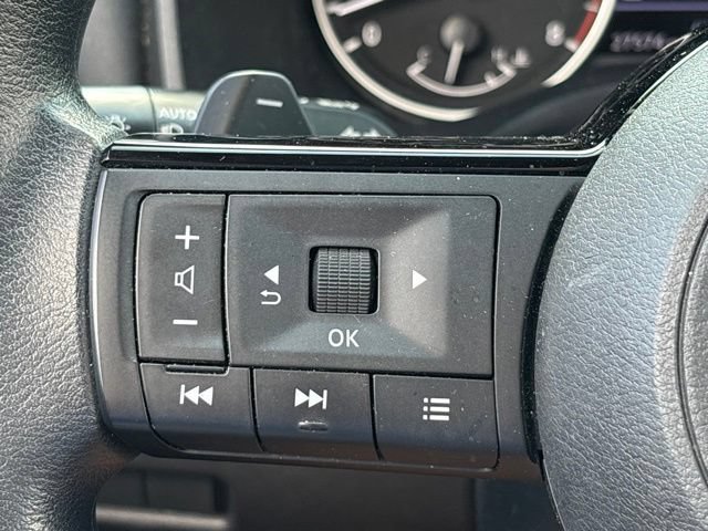 Certified 2023 Nissan Rogue SV AWD/4WD image 18