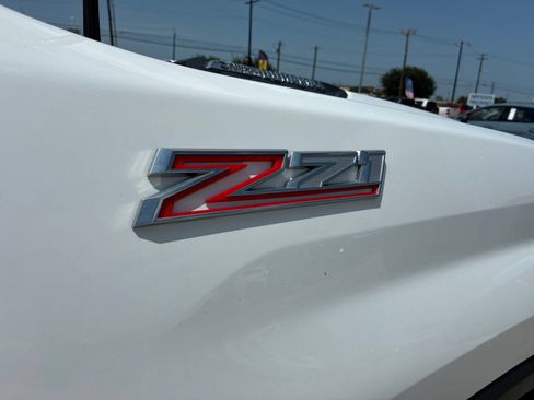 Used 2024 Chevrolet Silverado 2500 W/T AWD/4WD image 12