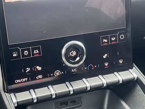 Used 2026 GMC Terrain Elevation image 25