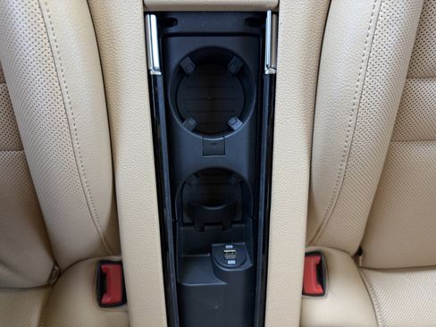 Used 2018 Porsche Panamera image 15
