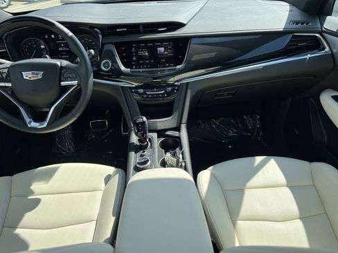 Certified 2025 Cadillac XT6 Sport w/ Technology Package image 14