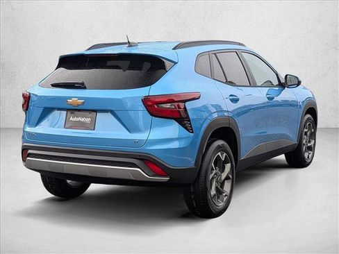 New 2026 Chevrolet Trax LT w/ Driver Confidence Package image 2