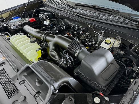 New 2025 Ford Expedition Active image 21