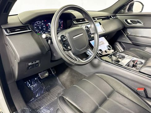 Used 2019 Land Rover Range Rover Velar R-Dynamic SE image 9