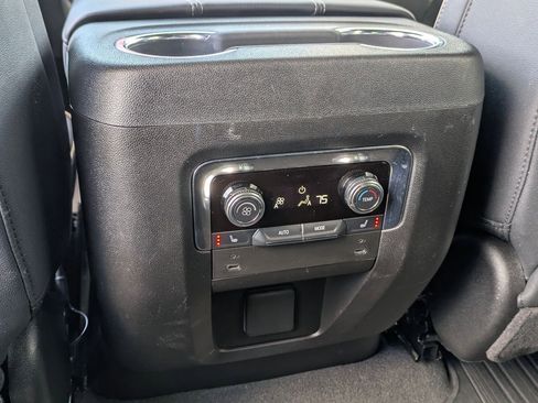 Certified 2025 GMC Yukon Elevation image 20