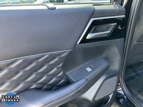 Used 2023 Mitsubishi Outlander SEL image 39