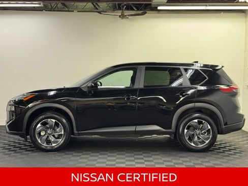 Certified 2025 Nissan Rogue SV AWD/4WD image 4
