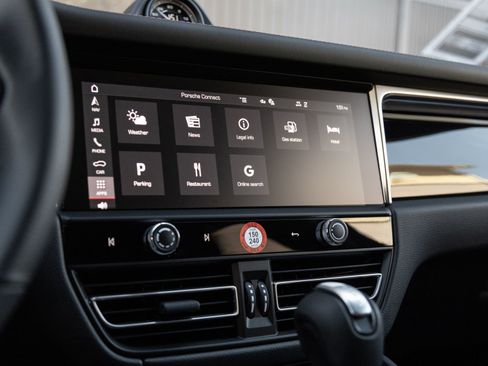 New 2026 Porsche Macan S AWD/4WD image 25