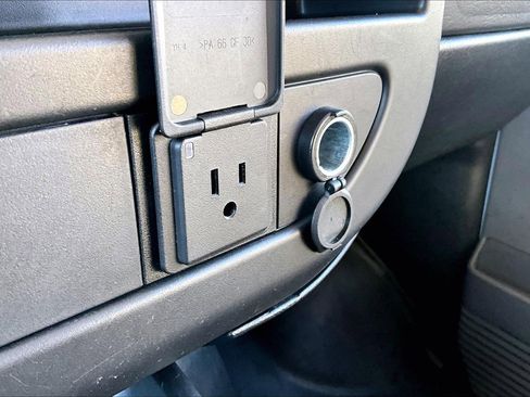 Used 2018 Chevrolet Express 2500 LT w/ LT Preferred Equipment Group image 26