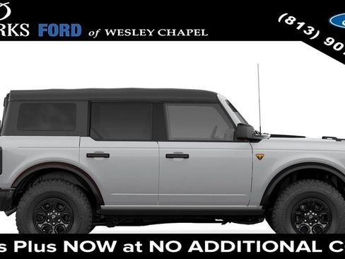 New 2026 Ford Bronco Badlands image 4