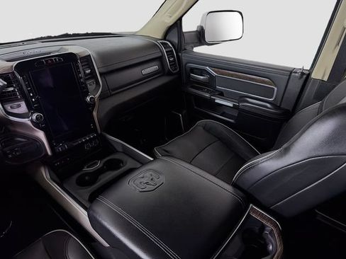 Used 2019 RAM 2500 Laramie AWD/4WD image 25
