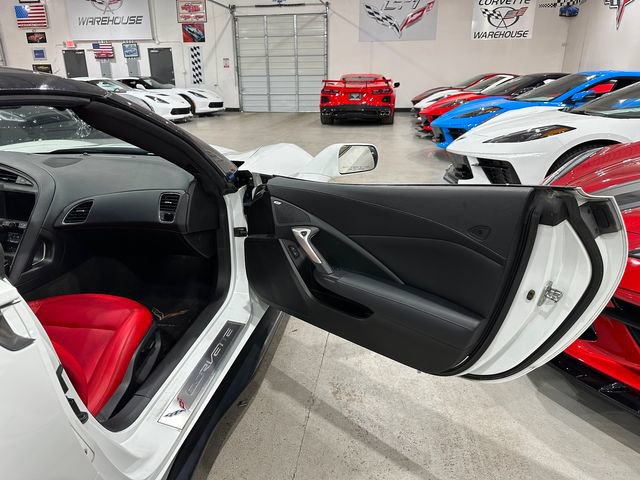 Used 2016 Chevrolet Corvette Stingray Coupe RWD image 15