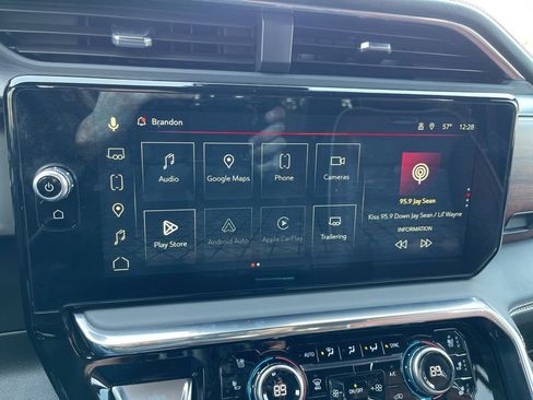 Used 2025 GMC Sierra 1500 Denali Ultimate image 10