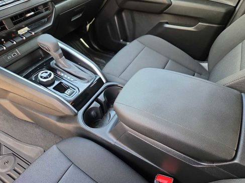 Used 2024 Chevrolet Colorado Trail Boss w/ Technology Package AWD/4WD image 20