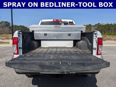 Used 2022 RAM 2500 Tradesman w/ Chrome Appearance Group image 8