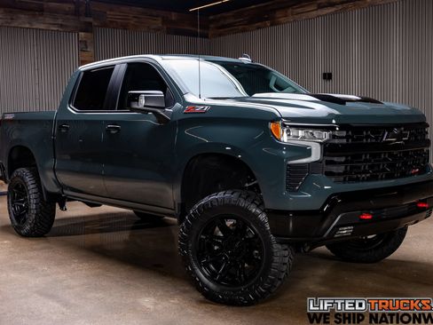 Used 2025 Chevrolet Silverado 1500 LT Trail Boss w/ LT Trail Boss Premium Package AWD/4WD image 1