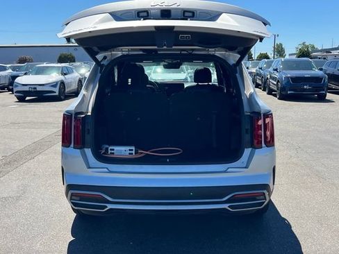 Certified 2023 Kia Sorento SX Prestige AWD/4WD image 10