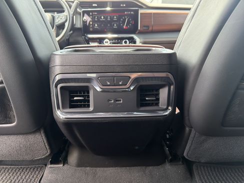 Used 2026 GMC Sierra 2500 Denali Ultimate AWD/4WD image 24