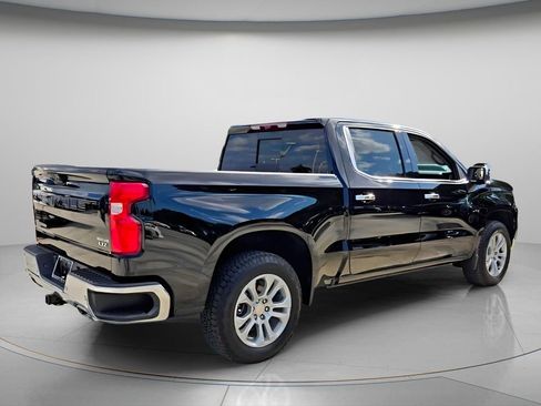 Used 2025 Chevrolet Silverado 1500 LTZ AWD/4WD image 7