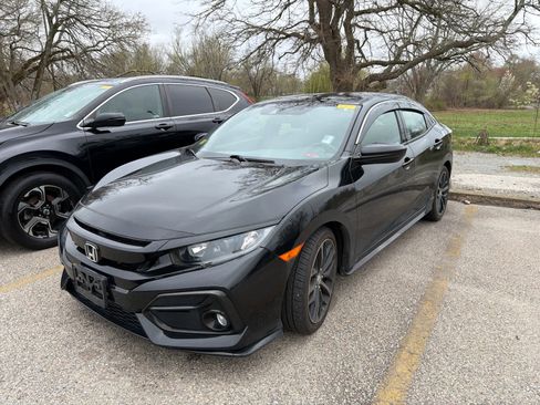 Used 2020 Honda Civic Sport image 8