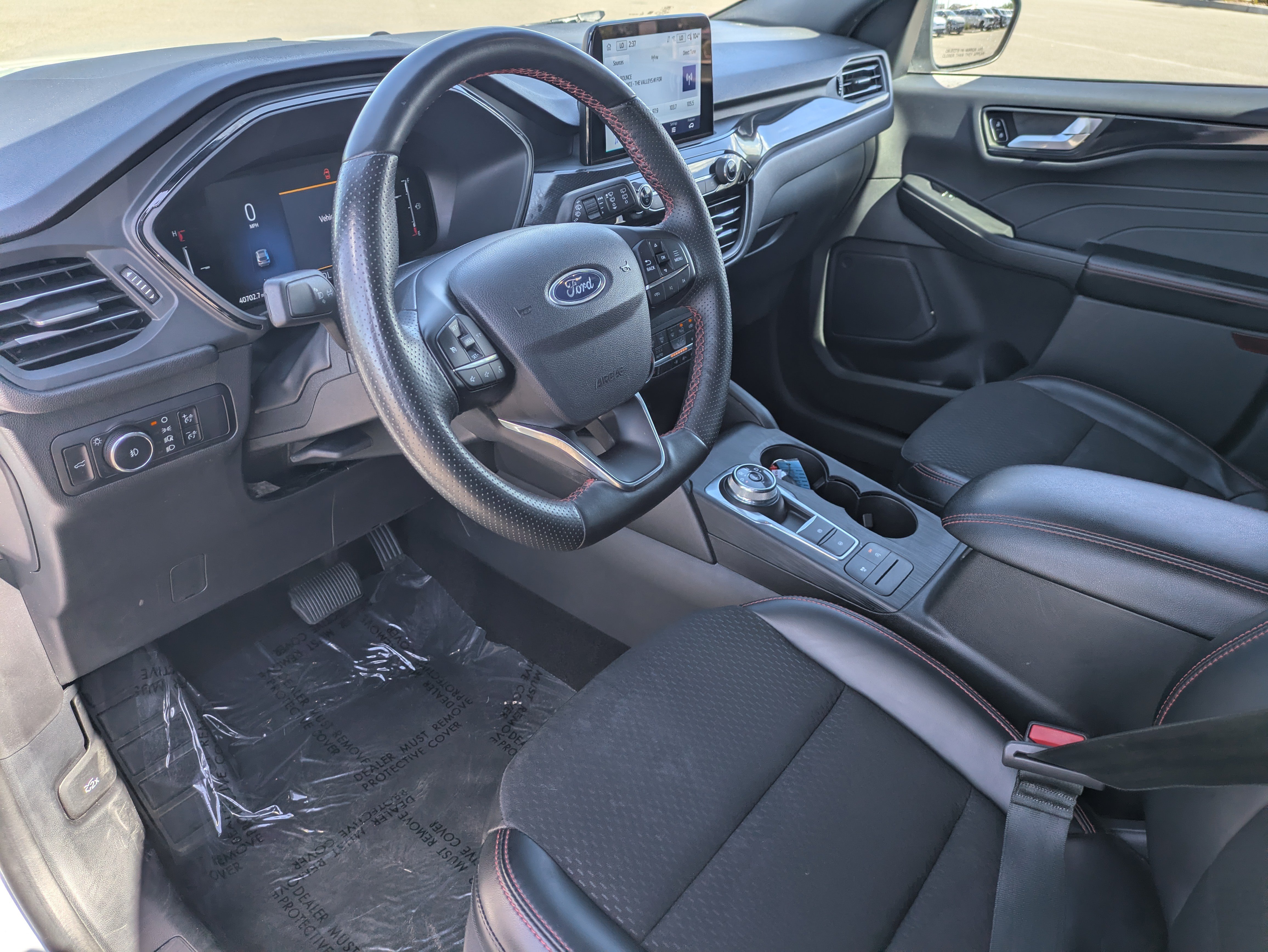 Used 2025 Ford Escape ST-Line Select AWD/4WD image 24