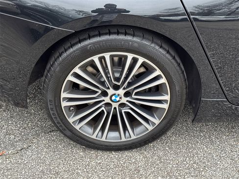 Used 2017 BMW 540i image 17