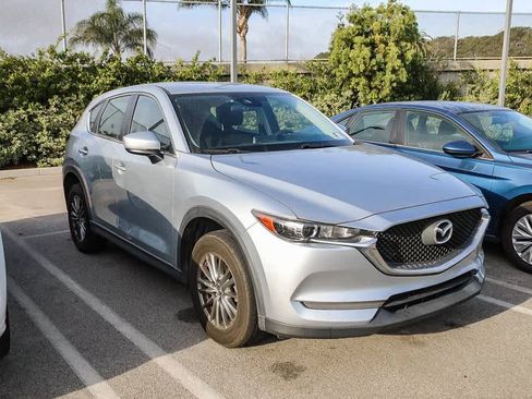 Used 2017 MAZDA CX-5 Sport image 3