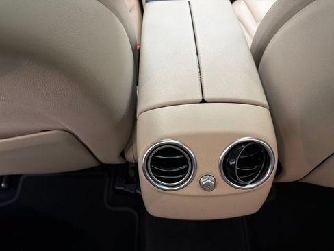 Used 2018 Mercedes-Benz GLC 300 image 23