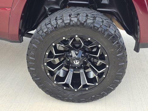 Used 2020 RAM 1500 Limited AWD/4WD image 12