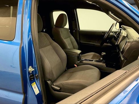 Used 2017 Toyota Tacoma TRD Off-Road w/ Tow Package image 29