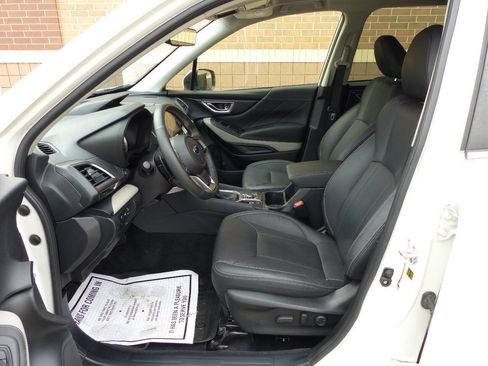 Used 2023 Subaru Forester Limited w/ Popular Package #2 AWD/4WD image 23