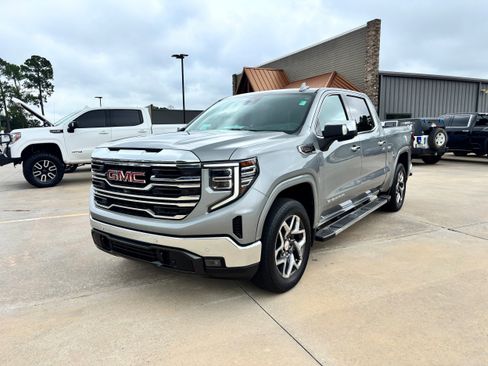 Used 2023 GMC Sierra 1500 SLT w/ SLT Premium Plus Package image 1