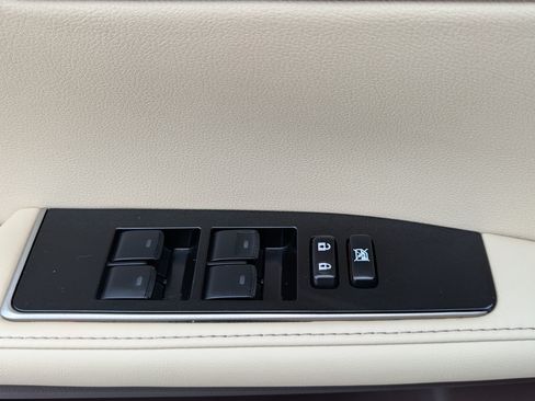 Used 2018 Lexus ES 350 w/ Premier Package FWD image 16