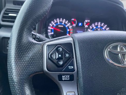 Used 2019 Toyota 4Runner Limited AWD/4WD image 40