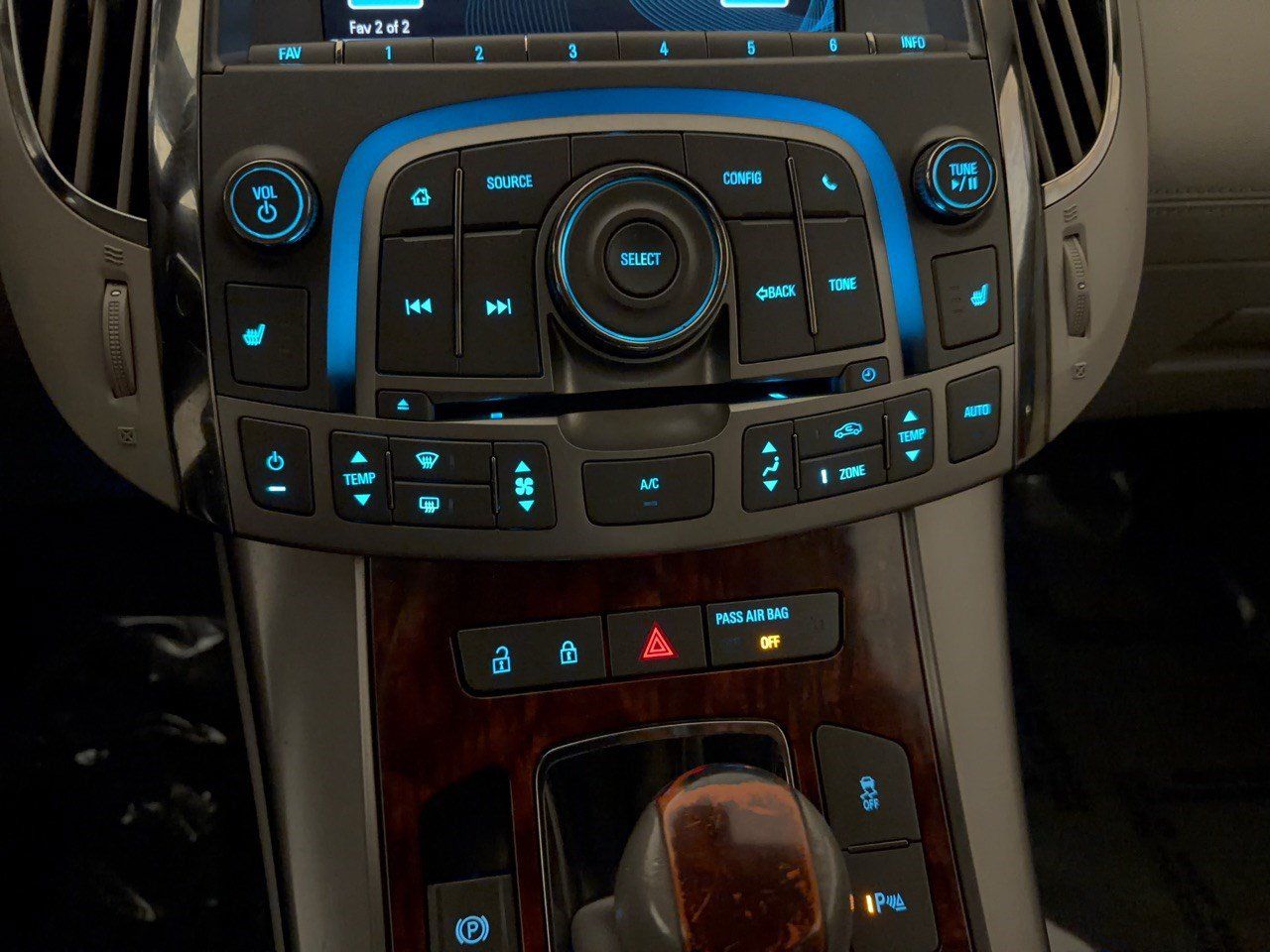 Used 2013 Buick LaCrosse Leather FWD image 22