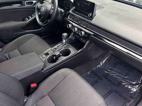Certified 2024 Honda Civic EX image 31