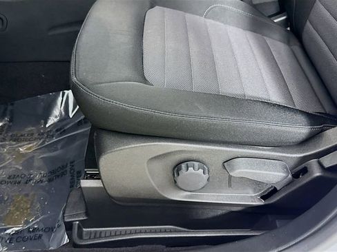 Used 2023 Ford Edge SE w/ Black Appearance Package image 18