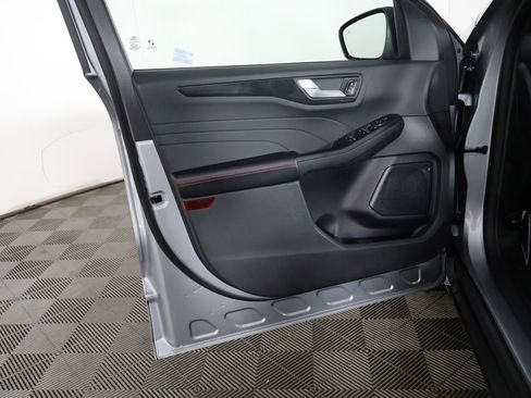 Used 2024 Ford Escape ST-Line w/ Tech Pack #1 FWD image 21