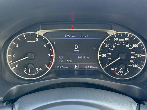 Used 2022 Nissan Altima 2.5 SV FWD image 41