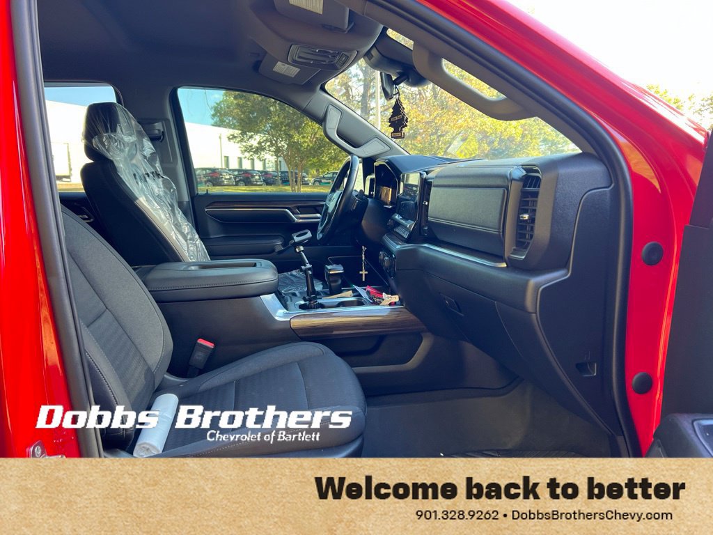 Used 2022 Chevrolet Silverado 1500 RST w/ Z71 Off-Road Package AWD/4WD image 12