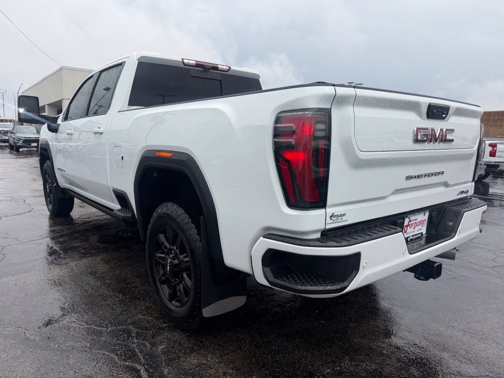Used 2025 GMC Sierra 2500 AT4 w/ AT4 Premium Plus Package AWD/4WD image 14