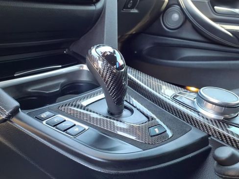 Used 2018 BMW M4 Coupe RWD image 16