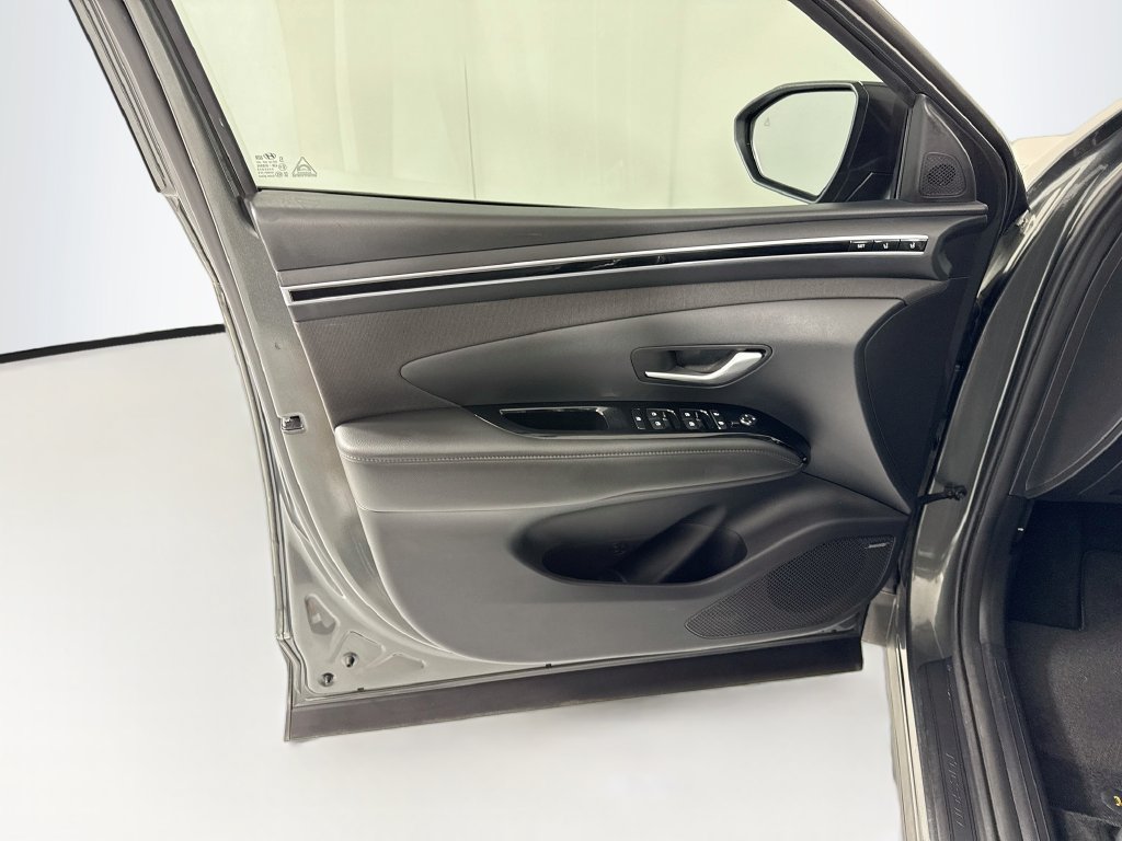 Used 2024 Hyundai Tucson Limited AWD/4WD image 24
