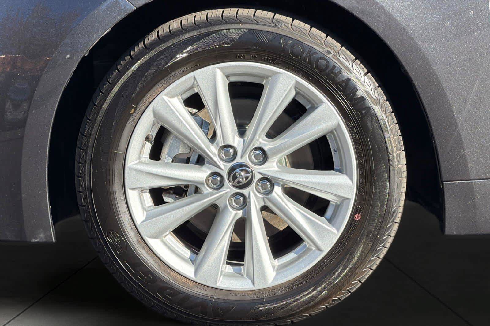 Used 2026 Toyota Corolla SE FWD image 11