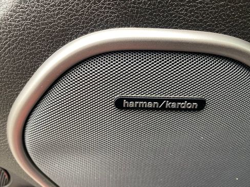Used 2020 Dodge Durango R/T w/ SRT Interior Appearance Group AWD/4WD image 15