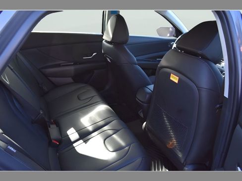 New 2026 Hyundai Elantra Limited FWD image 14